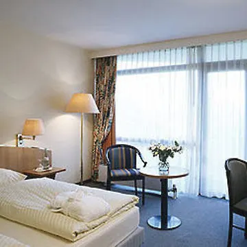 Western Frankfurt Airport Драйайх