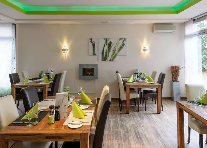 Western Frankfurt Airport Отель 4*