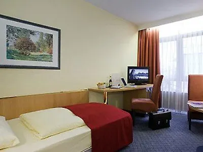Western Frankfurt Airport Отель 4*