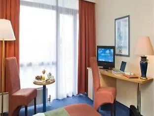 Western Frankfurt Airport Отель Драйайх